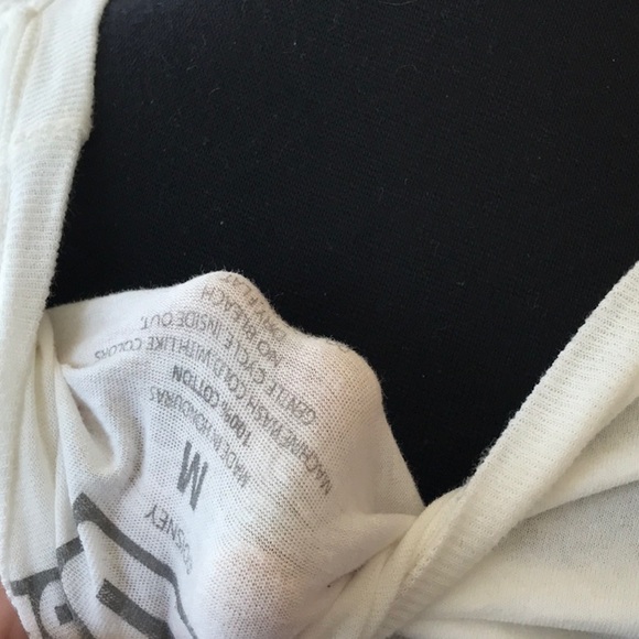 Disney big hero 6 T-shirt - Picture 4 of 4